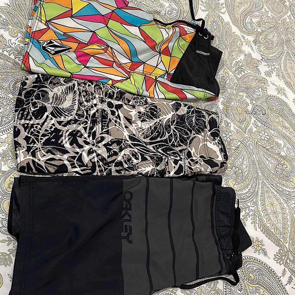 Men’s board shorts